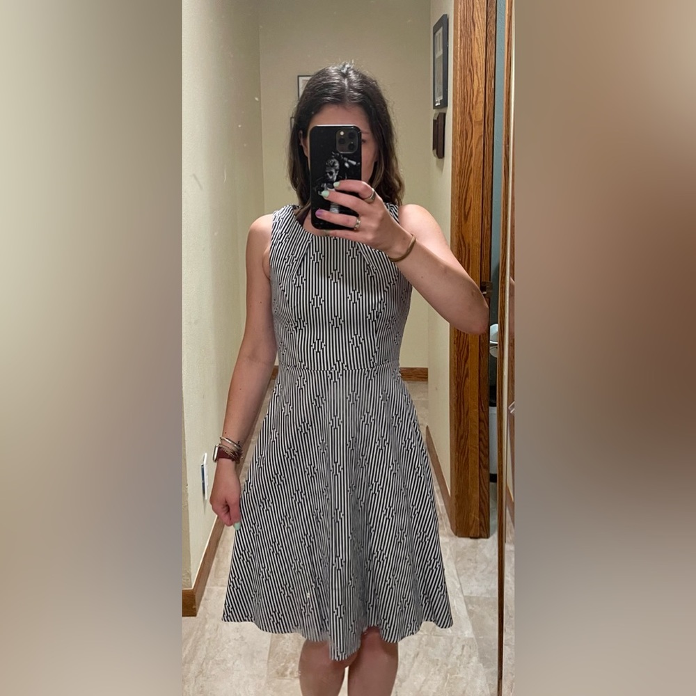 💚 3/$15 Mod Cloth Sunny Girl Dress